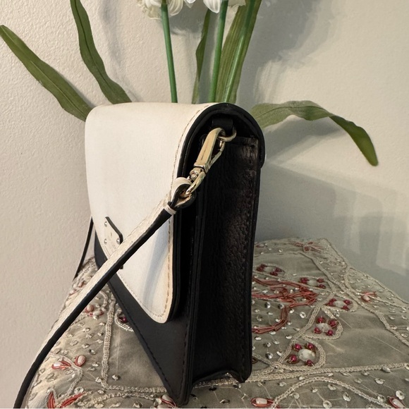 Kate Spade Black & Cream Leather Crossbody Bag - Picture 4 of 10